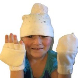 SO Authentic American Heritage Kids Ivory & Rhinestone Skull Cap & Glove Set NWT